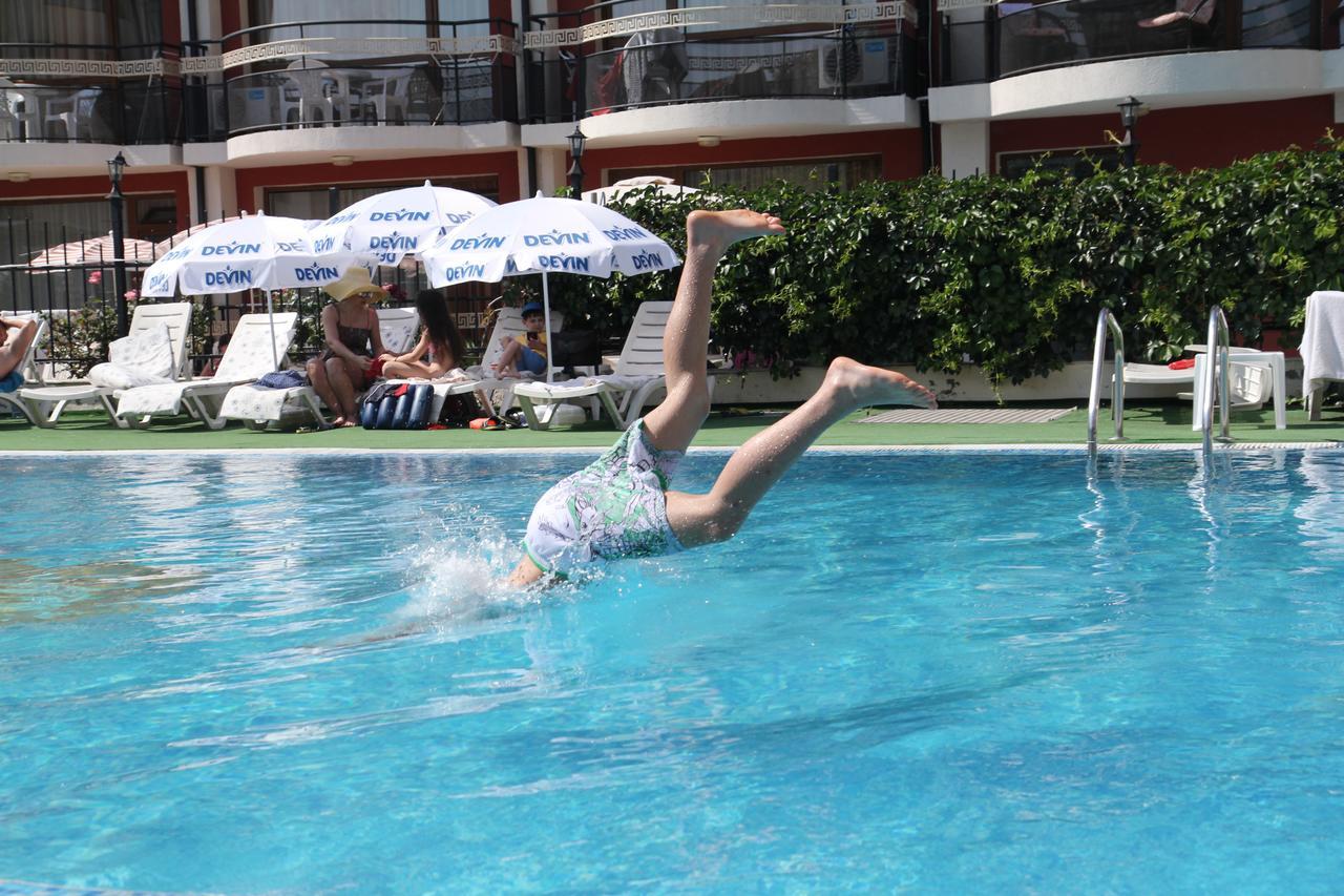 Salena Hotel Primorsko Eksteriør billede