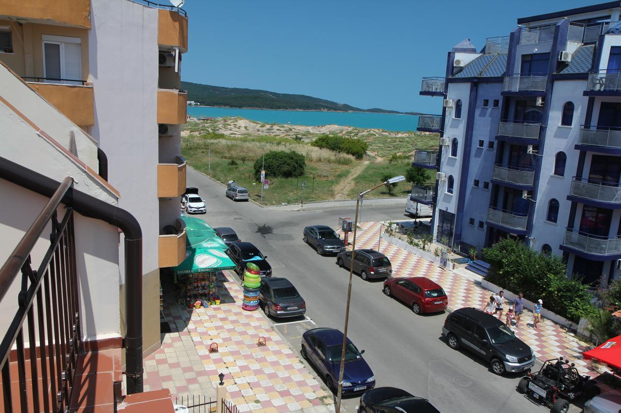 Salena Hotel Primorsko Eksteriør billede